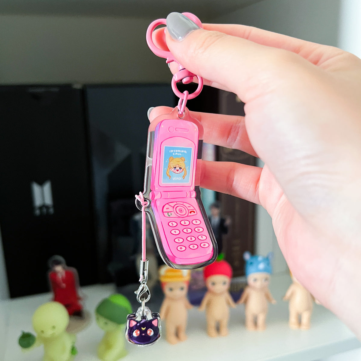 Usagi/Sailor Moon Flip Phone Keychain quaphadoodle